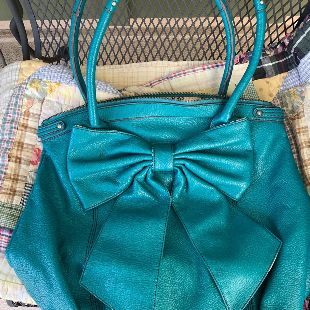 EUC Like New! Adorable Jessica Simpson Bag! - Picture 2 of 8